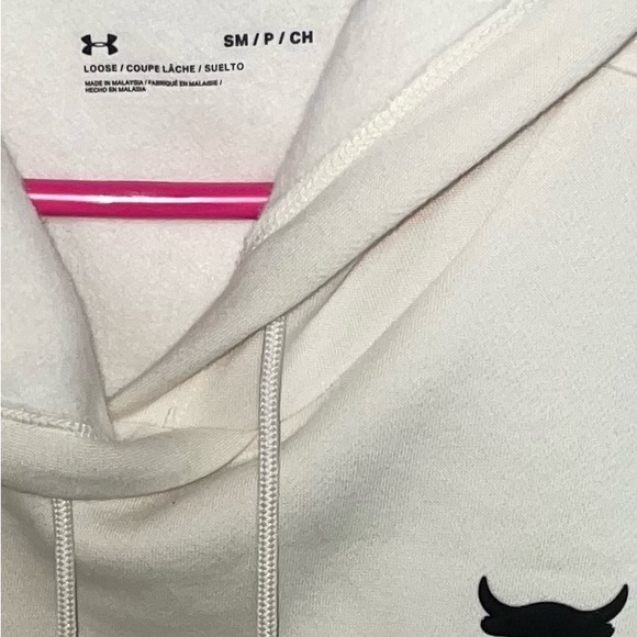 Under armour Loose Blood Sweat
Respect Cropped Hoodie Pullover - Picture 3 of 5